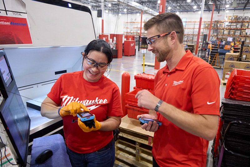 Milwaukee tool frontline workers using the Walt Smart Radio